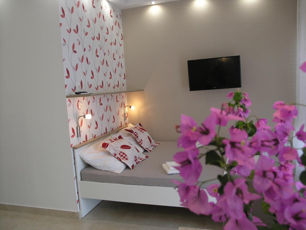 Apartments Dobrila Подгора Екстериор снимка