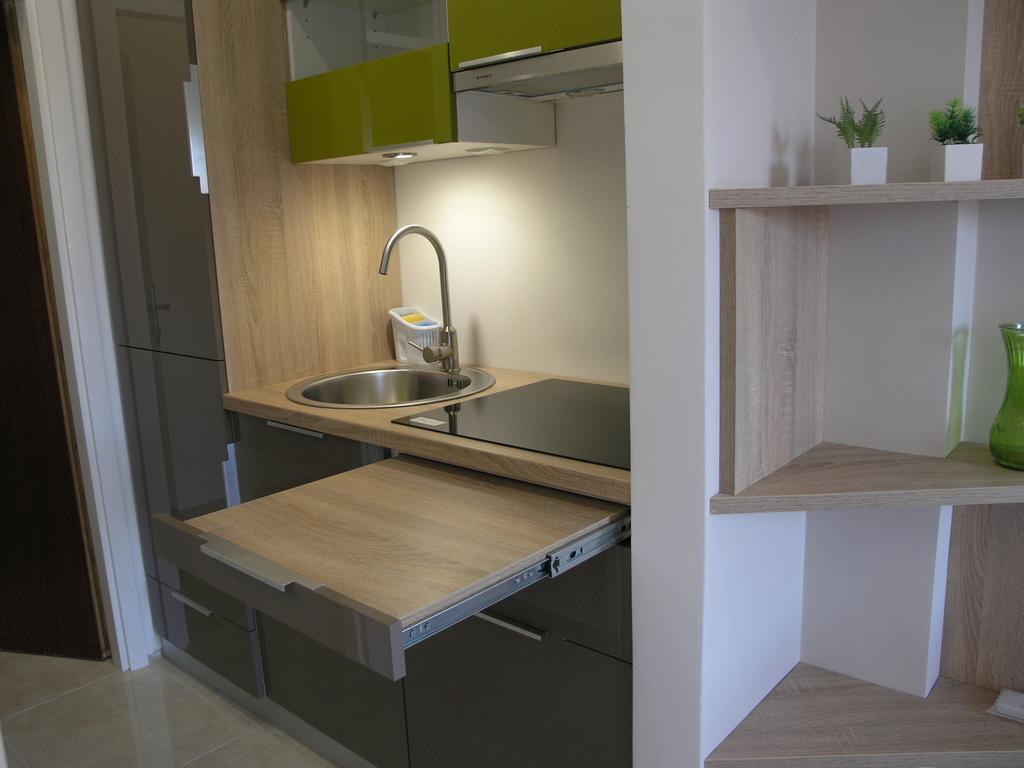 Apartments Dobrila Подгора Екстериор снимка