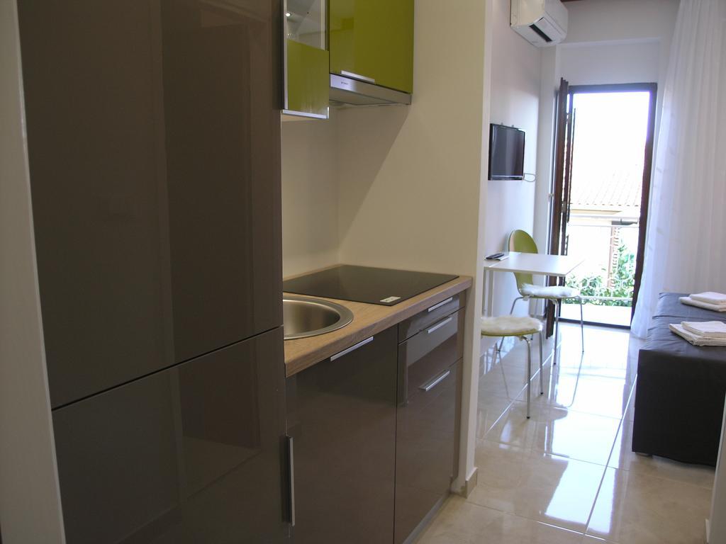Apartments Dobrila Подгора Екстериор снимка