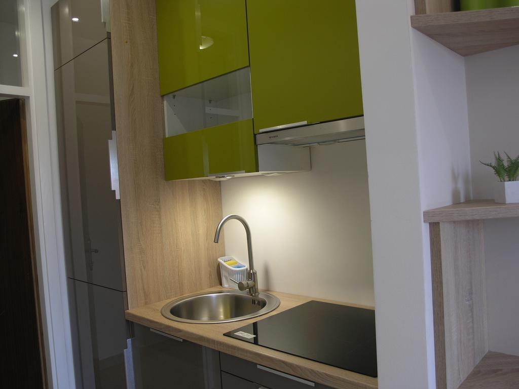 Apartments Dobrila Подгора Екстериор снимка