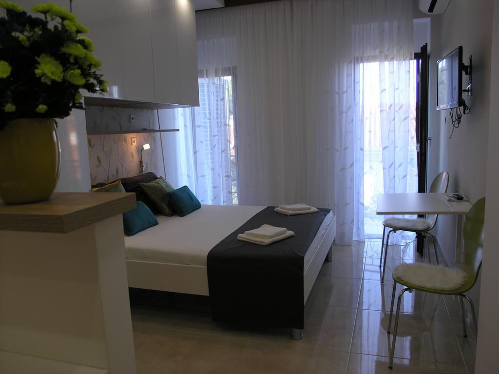Apartments Dobrila Подгора Екстериор снимка