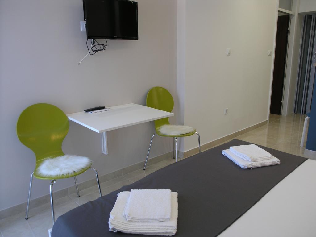 Apartments Dobrila Подгора Екстериор снимка