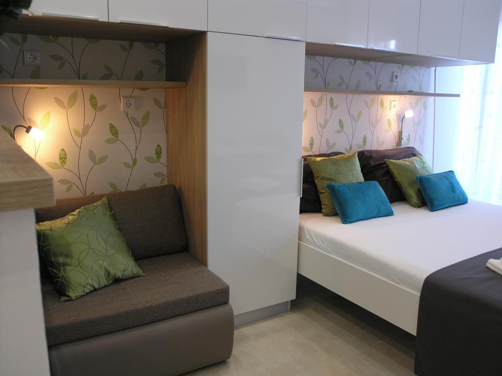 Apartments Dobrila Подгора Екстериор снимка