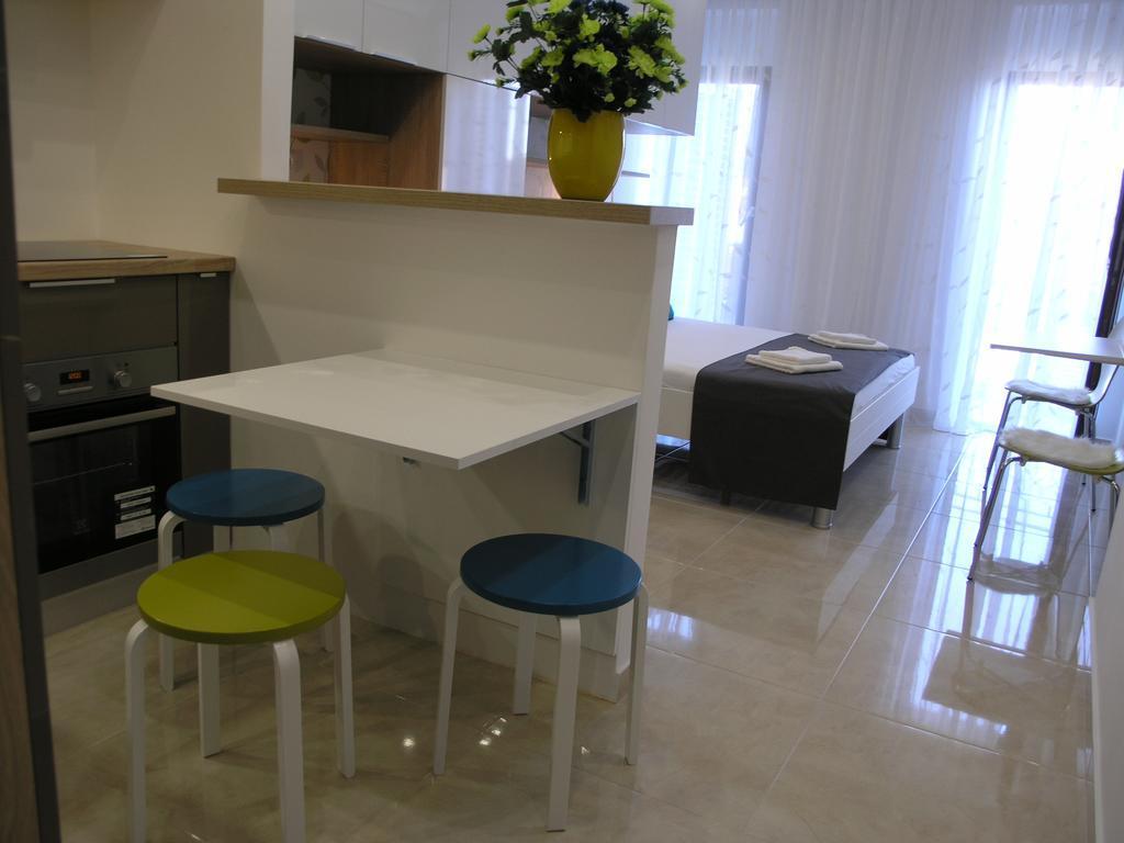 Apartments Dobrila Подгора Екстериор снимка